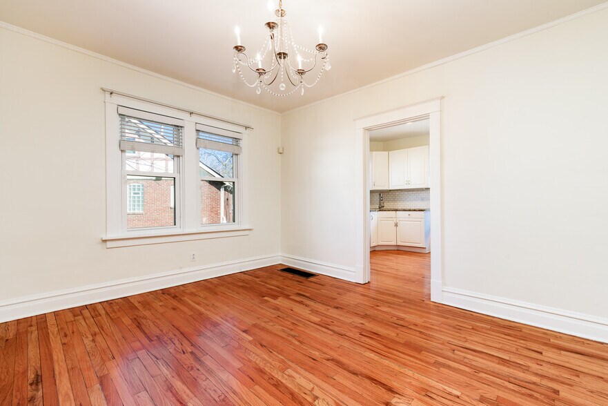 Building Photo - 516 Goethe Ave
