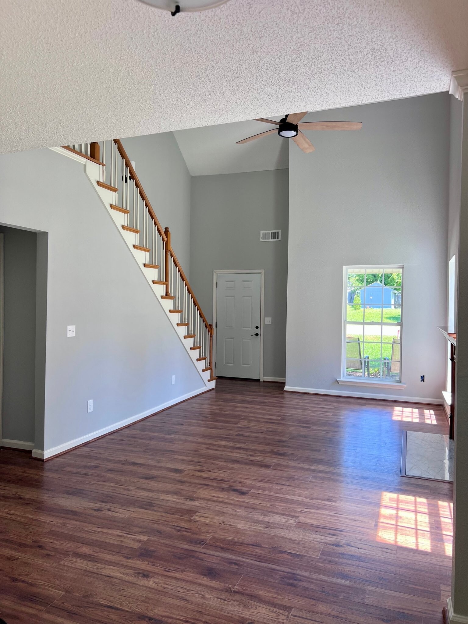 Building Photo - 2207 Joann Dr
