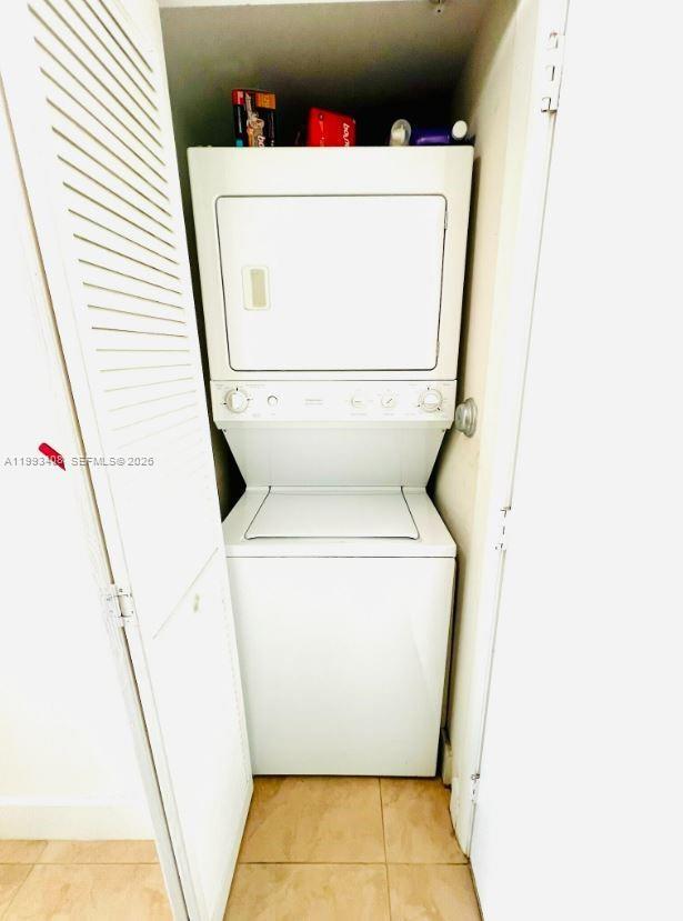 Building Photo - 41 SE 5th St