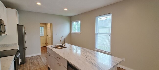 Building Photo - Bungalow in Downtown Chattanooga