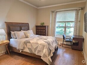 Building Photo - 2447 Embleton Dr