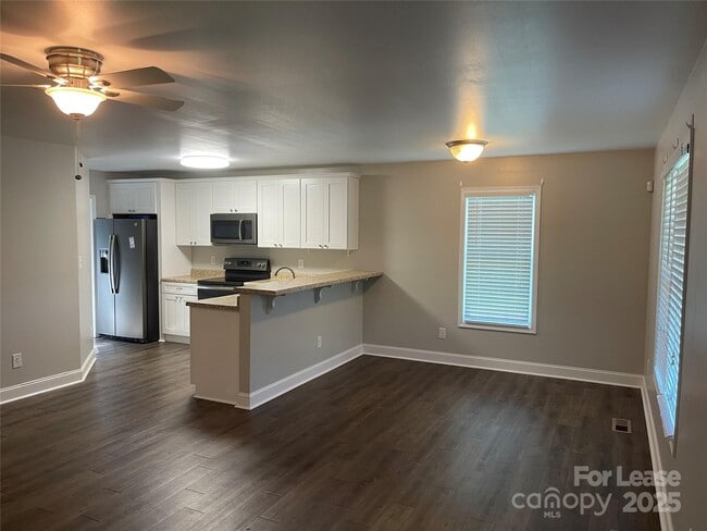 Building Photo - 3024 Startown Rd