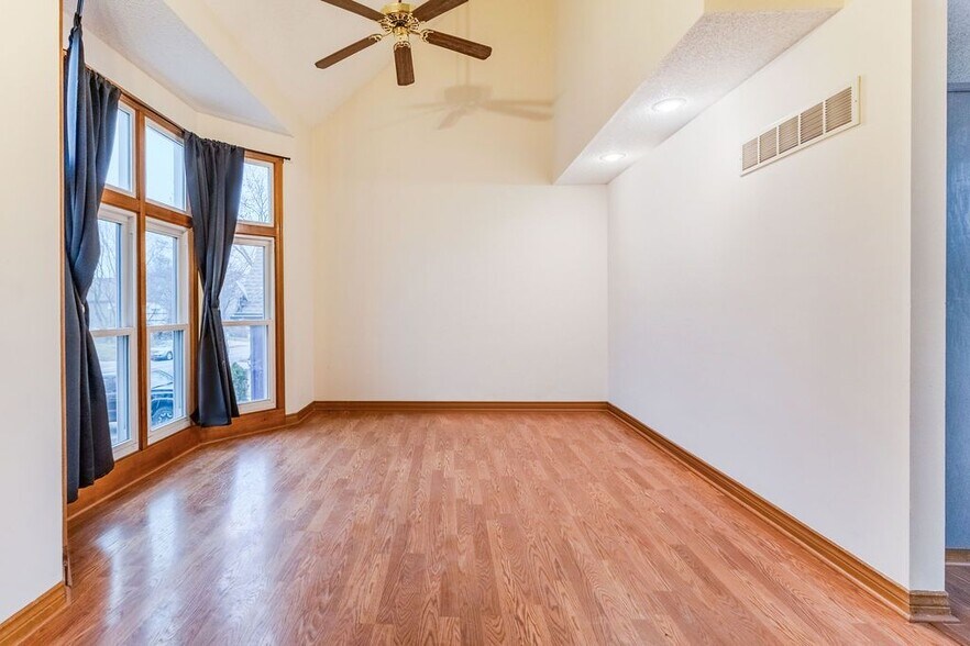 Building Photo - 8403 W 150th St