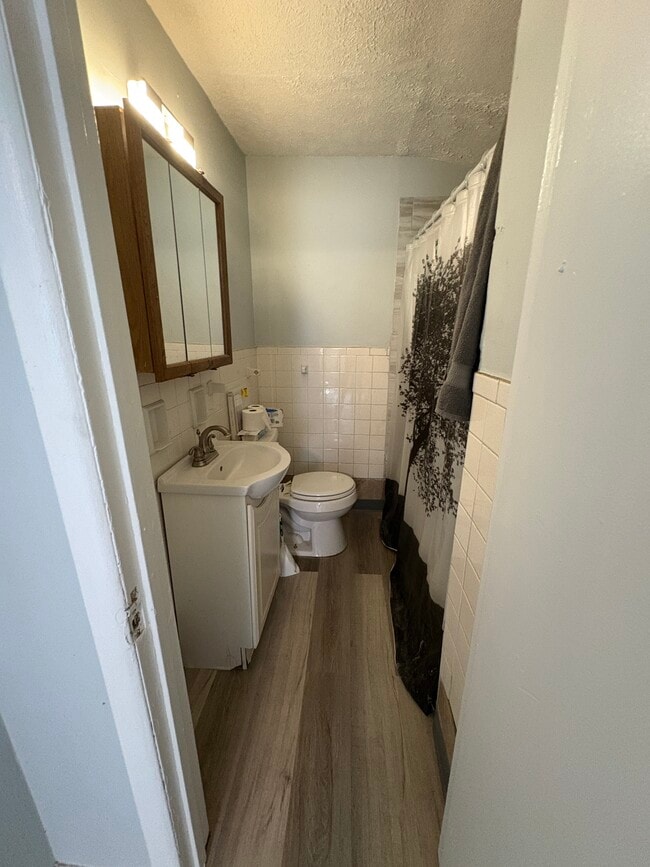 Building Photo - 801 Hurricane St