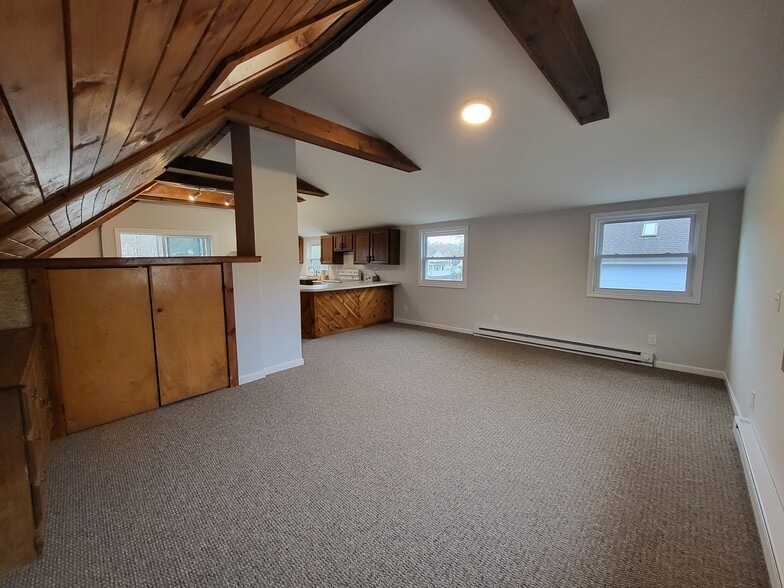 Building Photo - 48 Reynolds Street Ext
