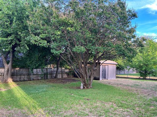 Building Photo - 1203 Blanton Dr
