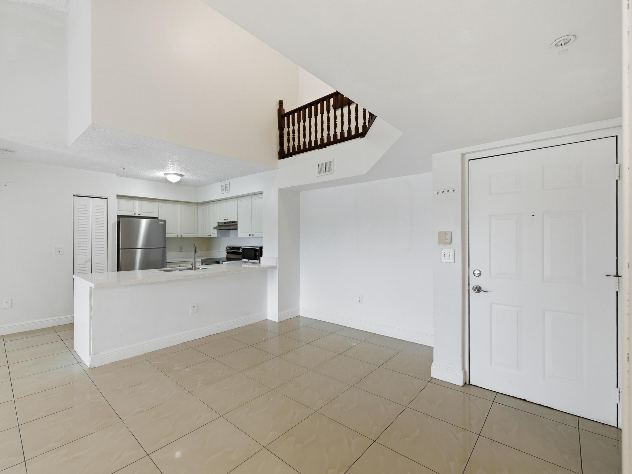 Building Photo - 12166 Saint Andrews Pl