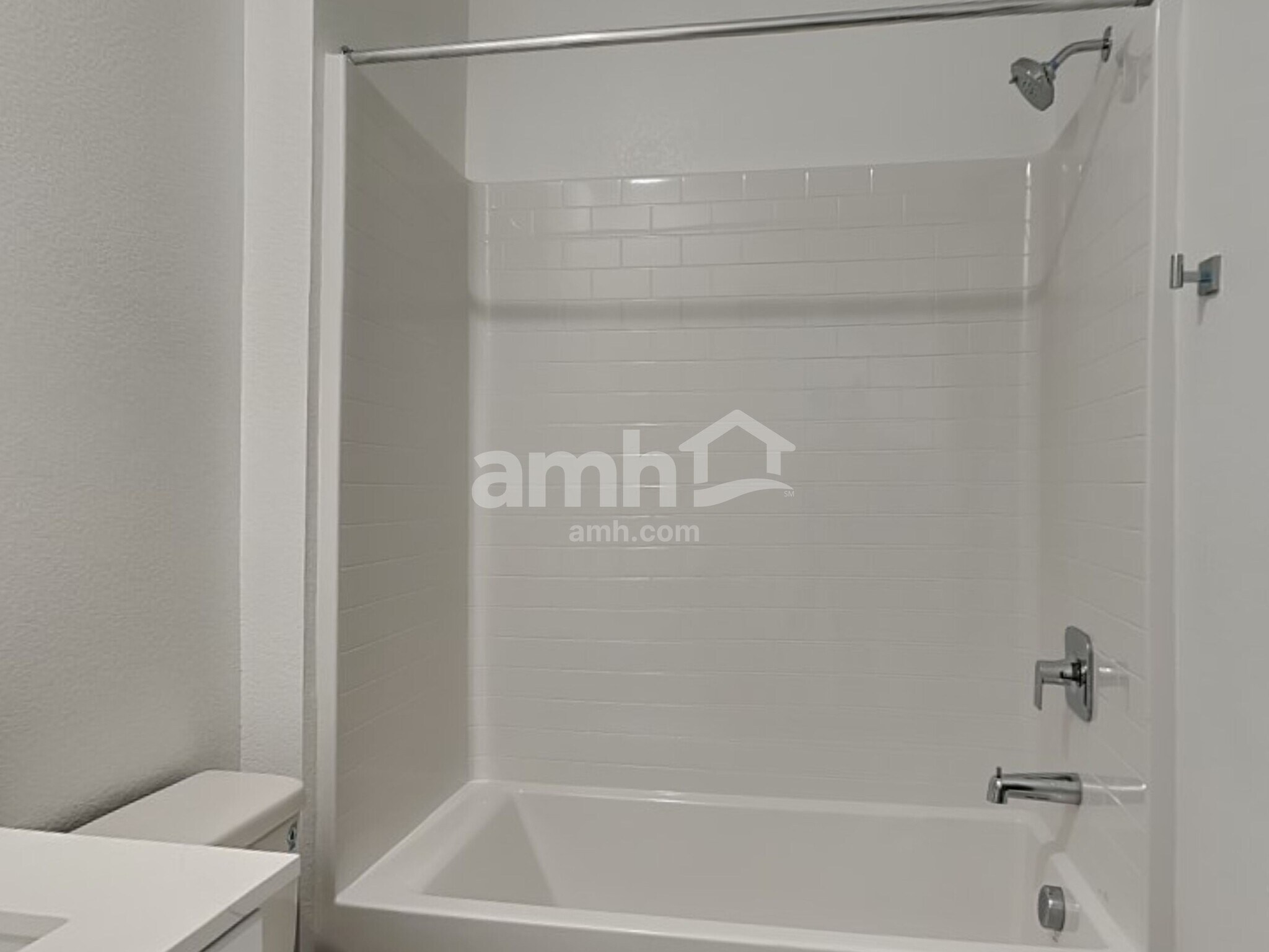 Building Photo - 11123 Magallanes St