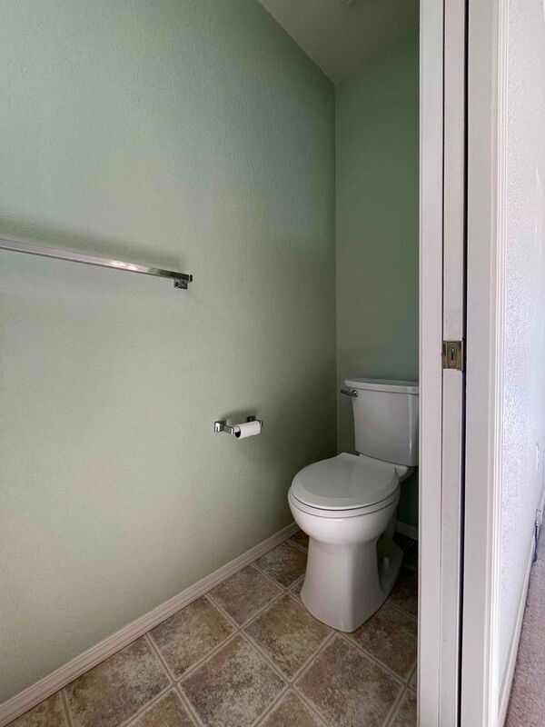 Building Photo - 451 Stardust Ct