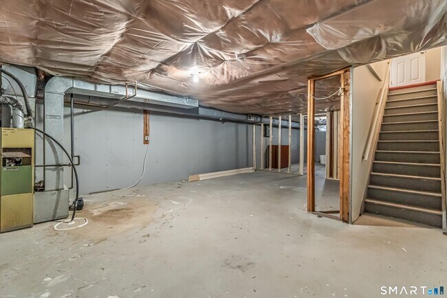 Building Photo - 4023 Park Ave