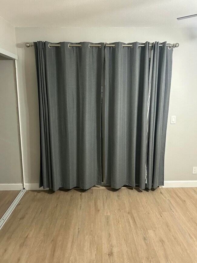 Building Photo - 446 Brittany Dr