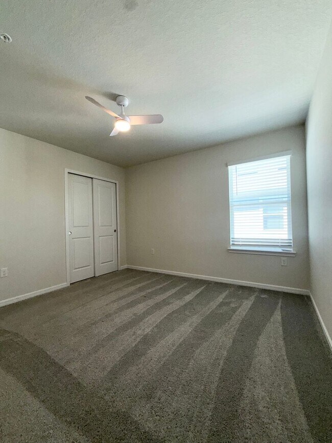 Building Photo - Grayson Square