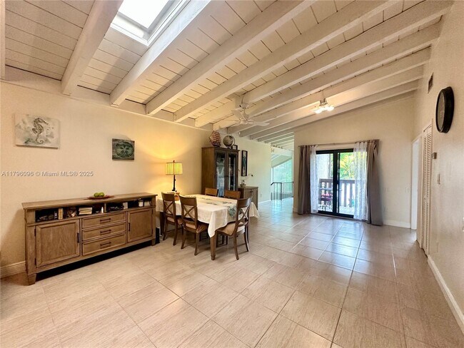 Building Photo - 7034 SW 114th Pl