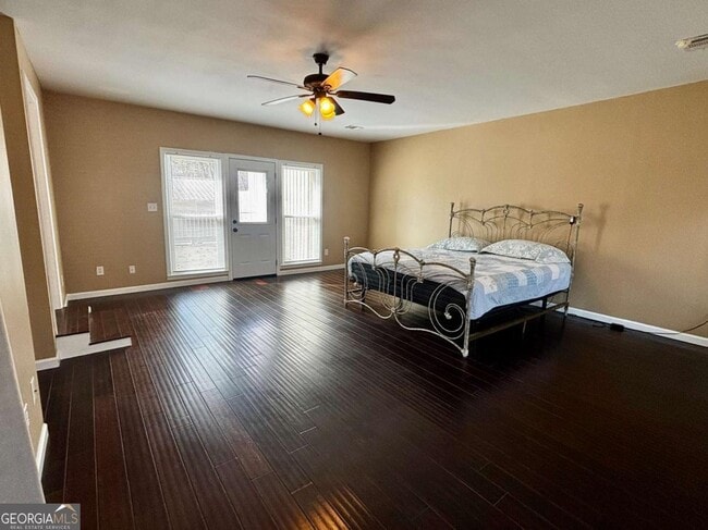 Building Photo - 125 Lantern Ridge Ct