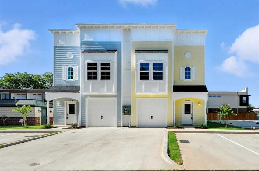 Primary Photo - 110 S Market St