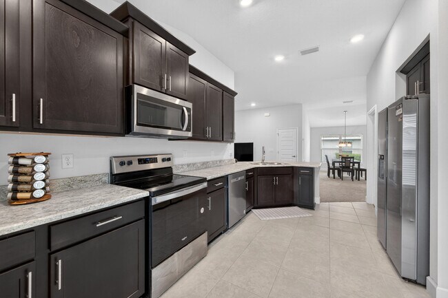 Building Photo - 8705 Merano Ave