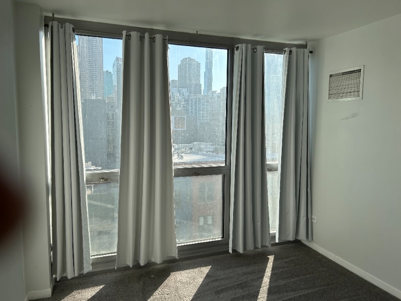 Building Photo - 200 W Grand Ave