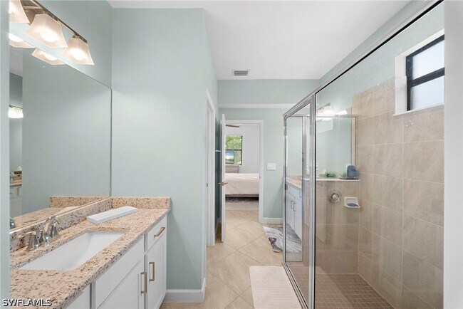 Building Photo - 14035 Pine Lodge Ln
