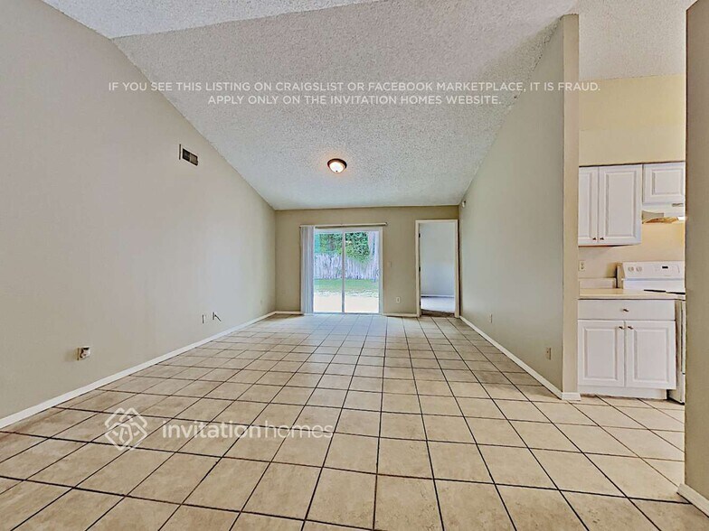 Building Photo - 1714 Brandon Trace Ave