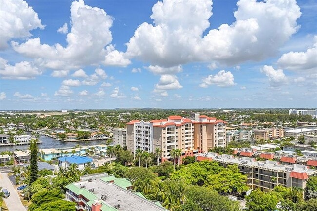 Building Photo - 531 N Ocean Blvd