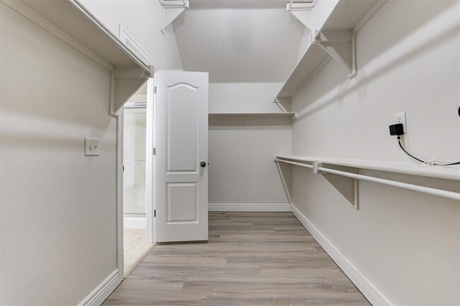 Building Photo - 1708 NW 161st Cir