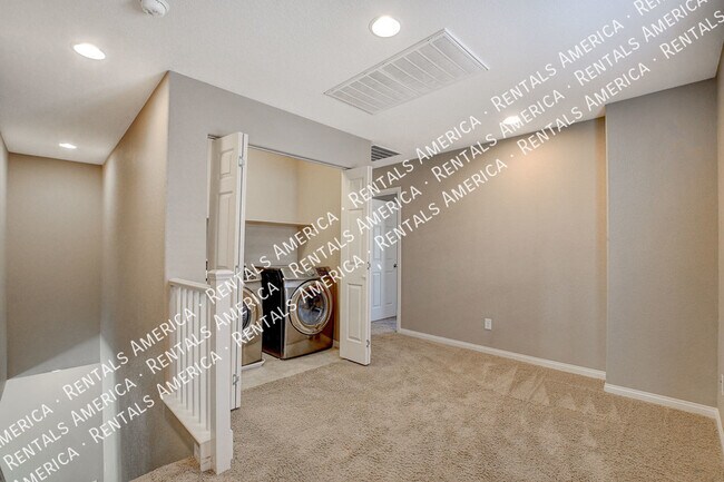Building Photo - 5669 Bishop Flowers St