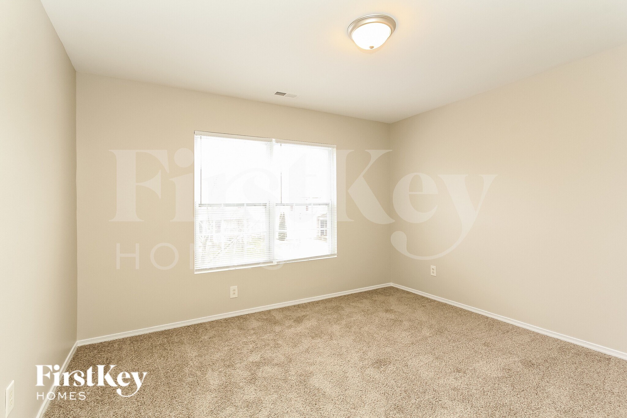 Building Photo - 2709 Buckleigh Dr