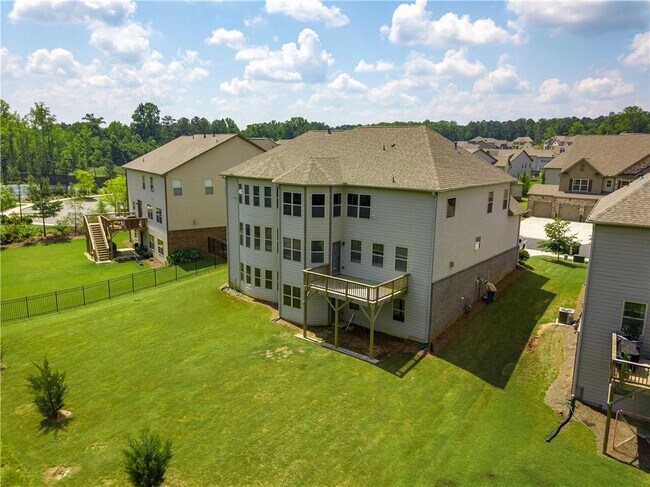 Building Photo - 7445 Oldbury Pl