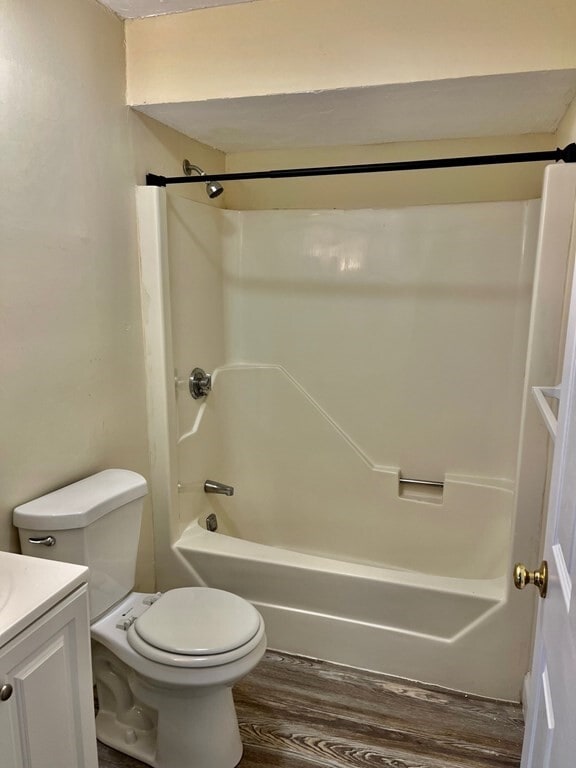 Building Photo - 225 Danforth St