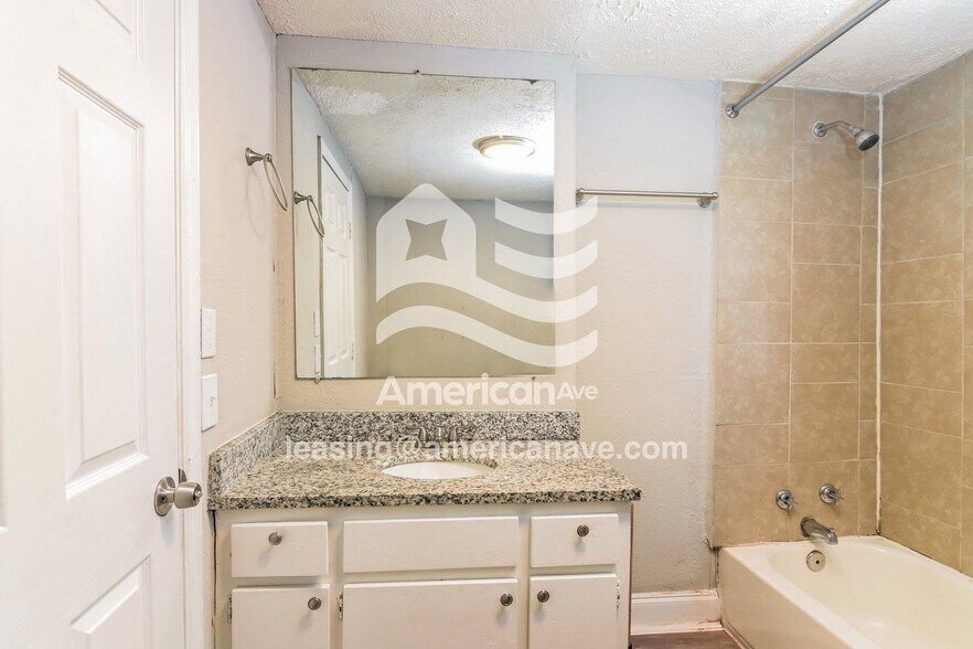 Building Photo - 1149 Lawyers Ln