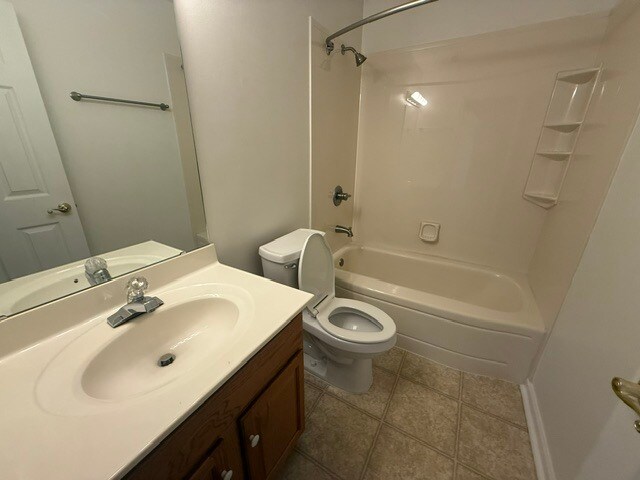 Building Photo - 1740 Country Meadows Dr