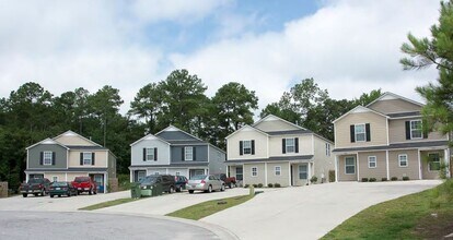 Building Photo - 123-A Winterberry Lane