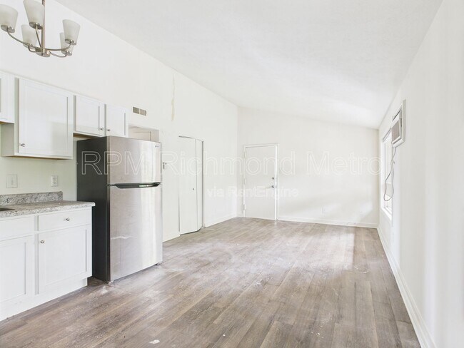 Building Photo - 3202 Midlothian Tpke