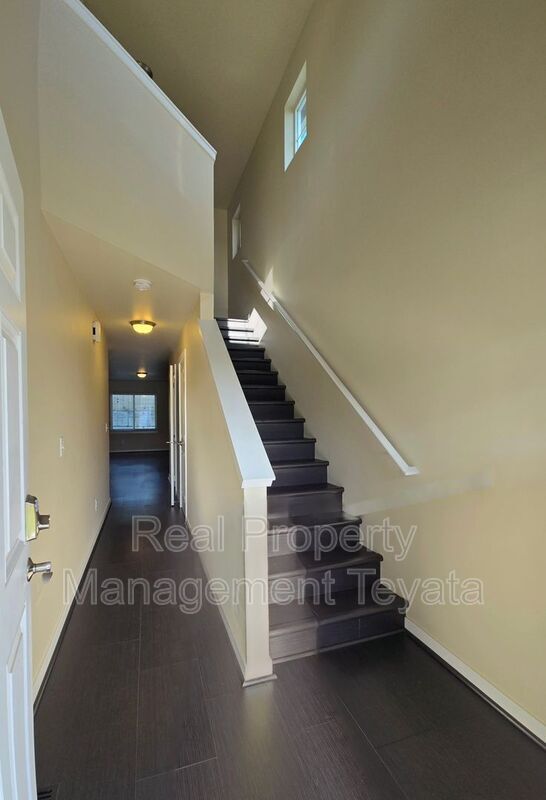 Building Photo - 4716 Parker St