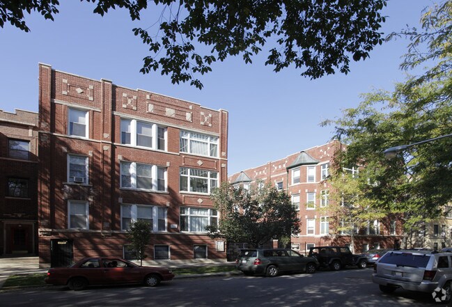 Building Photo - Waveland Park Court
