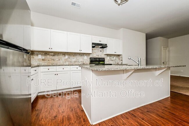 Building Photo - 130 Daisy Cir