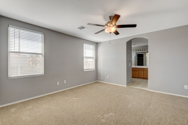 Building Photo - 4 Bedroom Home in the South West / 89139 Area