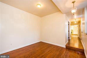 Building Photo - 827 S Bond St