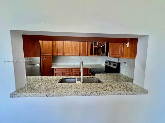 Building Photo - 8335 SW 152nd Ave