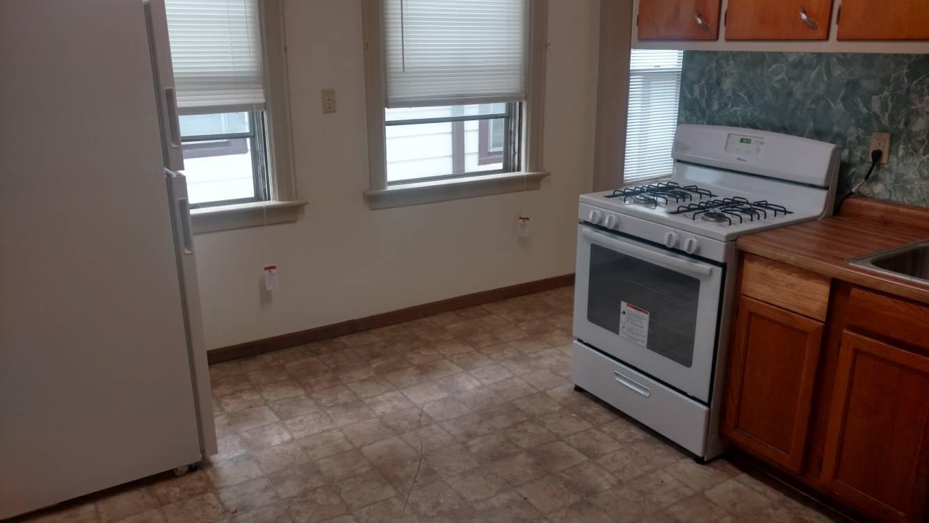 Kitchen - 3722 W Dorothy Pl