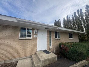 Building Photo - K301