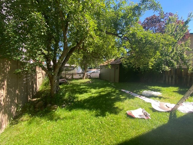 Building Photo - Adorable 3 bed/ 1 bath Home Desirably Loca...