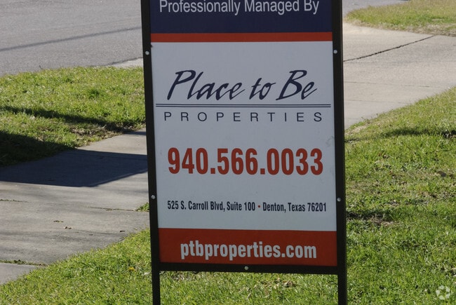 Building Photo - Sycamore Falls