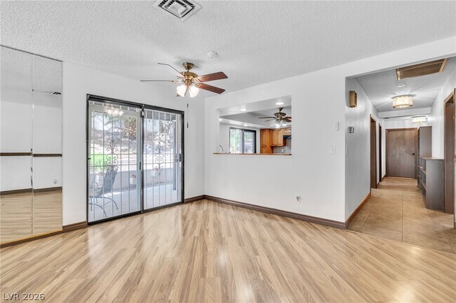 Building Photo - 2457 Swan Ln