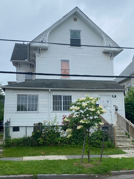 Building Photo - 215 Jefferson St