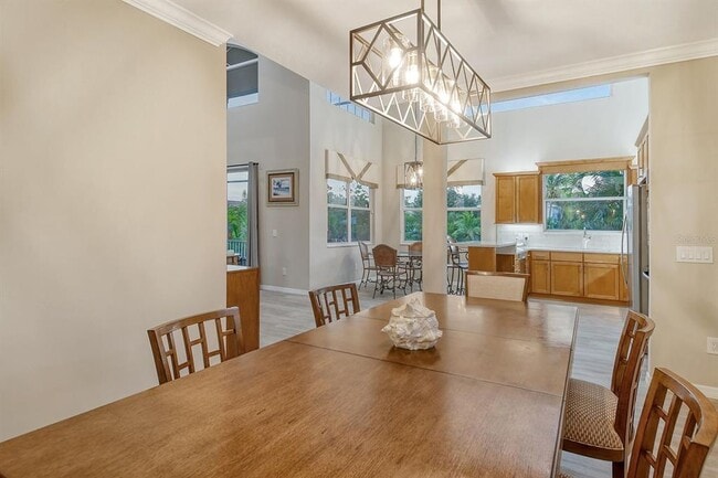 Building Photo - 4931 Oxford Dr