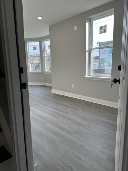 Building Photo - 3034 N 22nd St