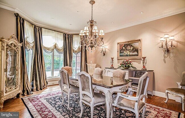 Building Photo - 7841 Montvale Way