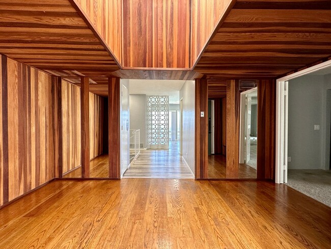 Building Photo - Beautiful Hilltop Del Cerro House with Amazing Views As Far As The Ocean!