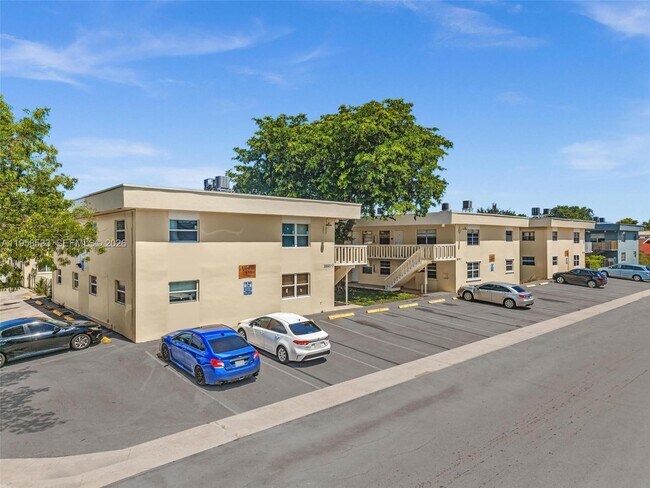 Building Photo - 3660 SW 60th Ave